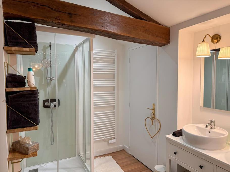 Maison + Parking Prive Au Coeur Angouleme 60M2 외부 사진