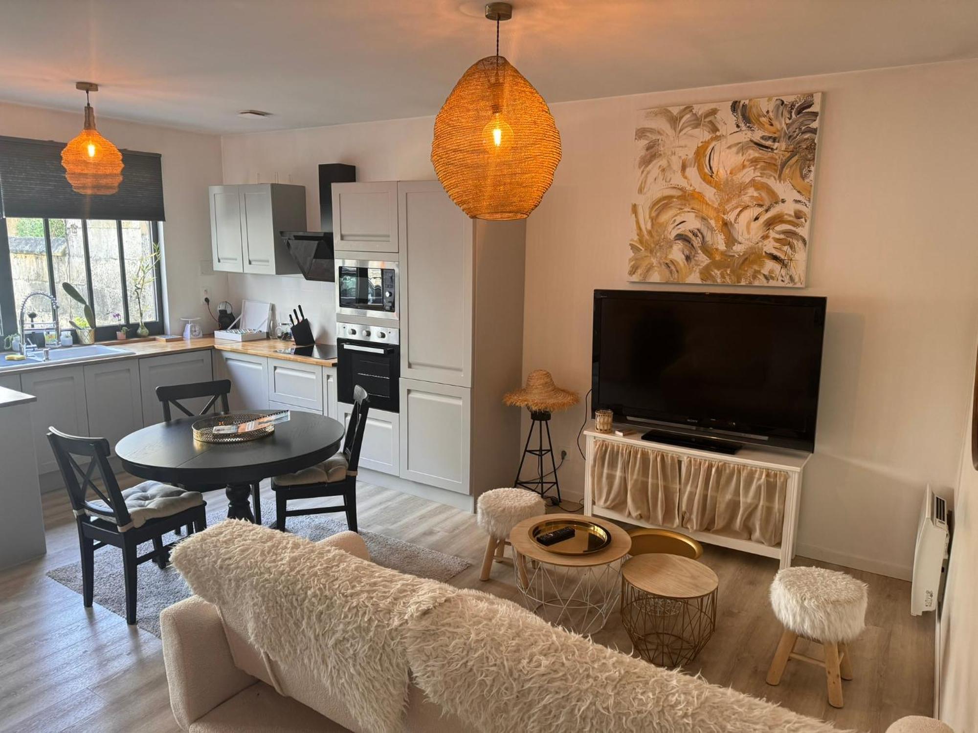 Maison + Parking Prive Au Coeur Angouleme 60M2 외부 사진